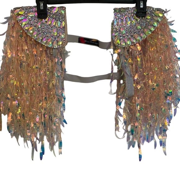 🖤 Neo-Gothic Oracle Iridescent Shoulder Cape – Statement Festival Accessory - Picture 4 of 11